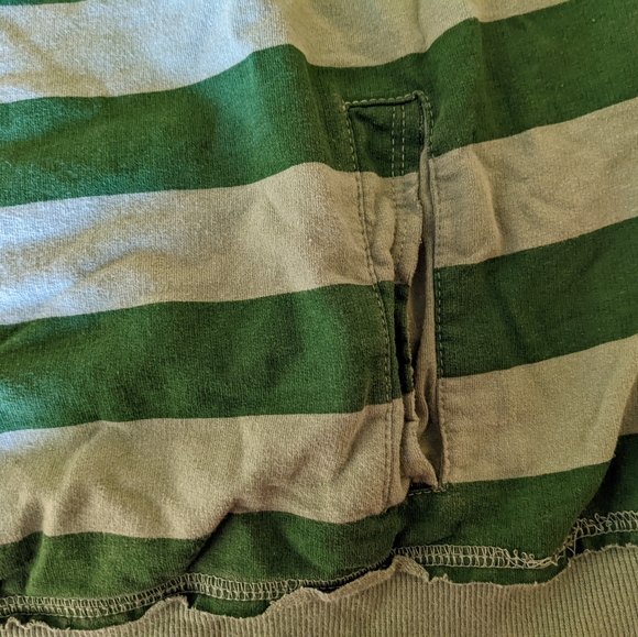 Green short sleeve hoodie - Picture 5 of 5